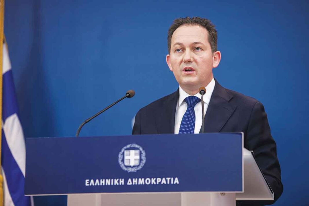 «Ελεύθεροι» σε... δόσεις πριν από τα Χριστούγεννα, σύμφωνα με τον Στέλιο Πέτσα