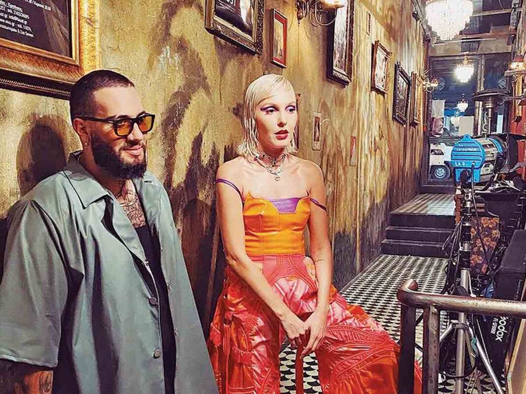 «Χωρισμένοι» η τραγουδίστρια και ο Mente Fuerte στο videoclip της νέας επιτυχίας τους