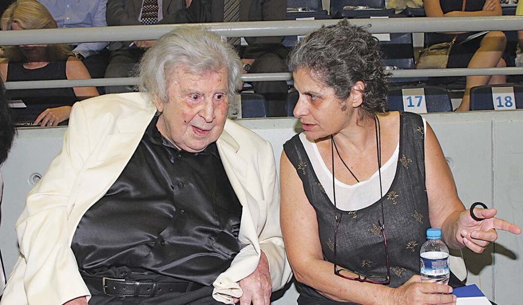 H Μαργαρίτα του Μίκη «ξαναχτυπά» με αφορμή την κυκλοφορία του νέου της βιβλίου