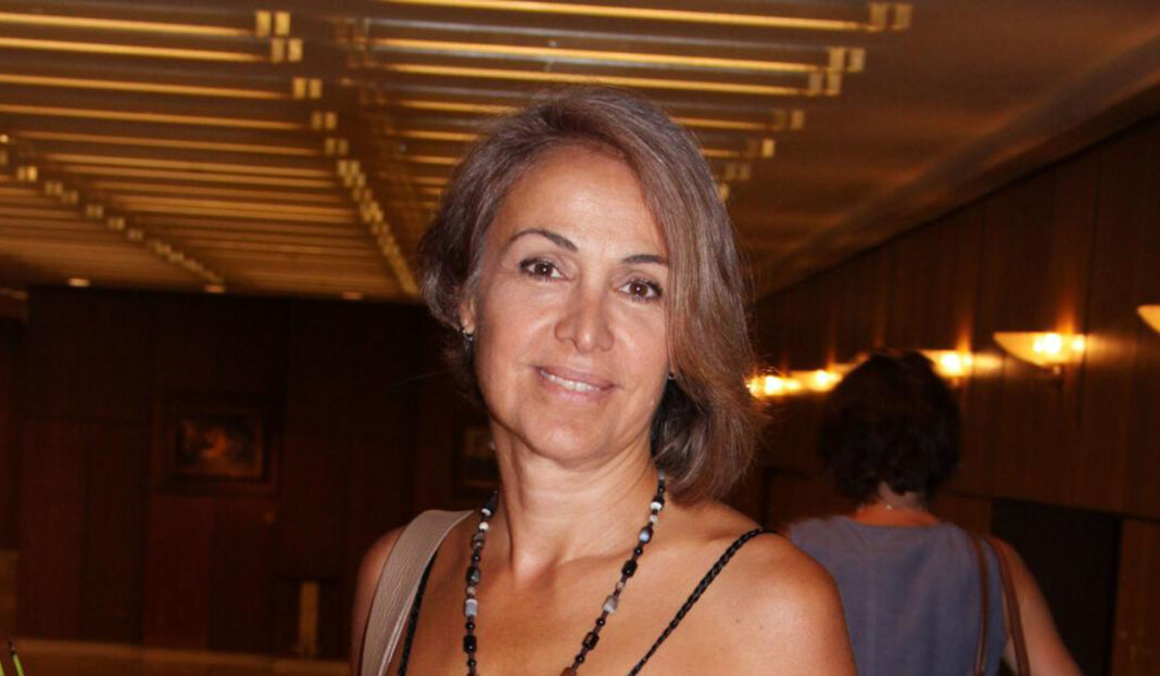 Η συγκλονιστική αποκάλυψη της Μέλπω Κωστή για τη στιγμή που βρέθηκε πάνω από τη σωρό του γιου της (video)