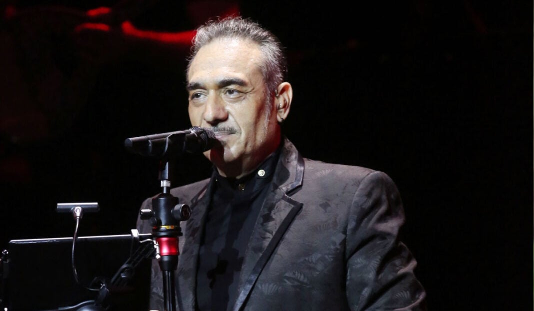 «Μαύρο» το εννιάρι του Νότη! Θρίλερ με την άδεια οπλοφορίας του τραγουδιστή