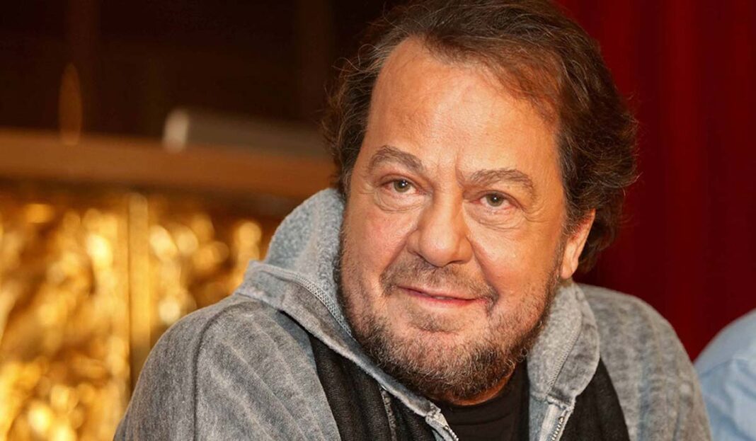 Γιάννης Πάριος: «Ο γάμος ποτέ δεν μου πήγαινε» (video)