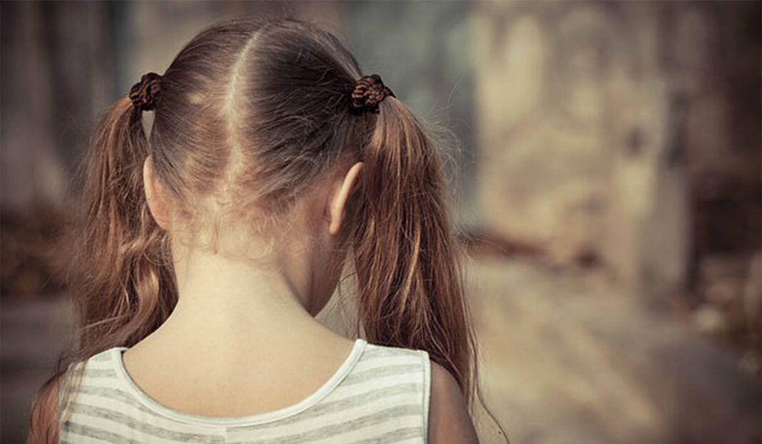 Νεαρός εργαζόμενος σε στάβλο ζώων προσπάθησε να βιάσει 5χρονο κοριτσάκι