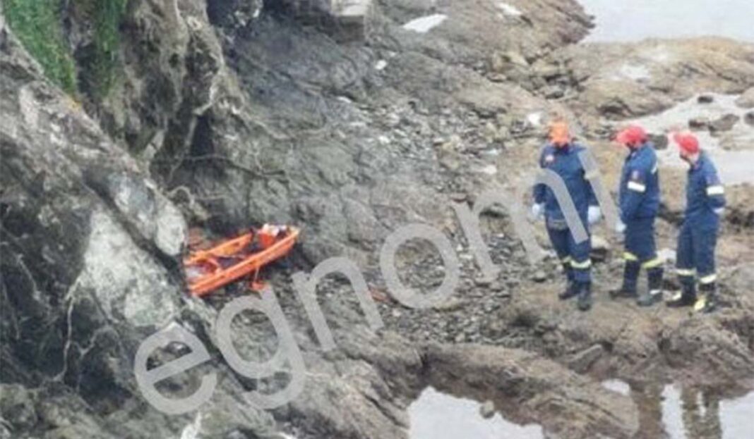 Χαλκίδα: Εντοπίστηκε γυναικείο πτώμα στα βράχια (video)