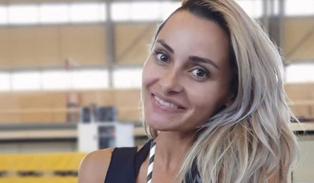 Η Βασιλική Μιλλούση δείχνει το σώμα της ένα μήνα μετά την γέννηση της κόρης της!