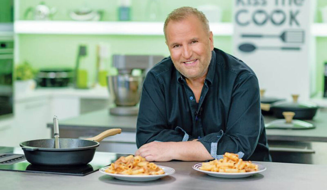 Βαγγέλης Δρίσκας: Ο top chef που «σερβίρει» μεράκι στη μικρή οθόνη