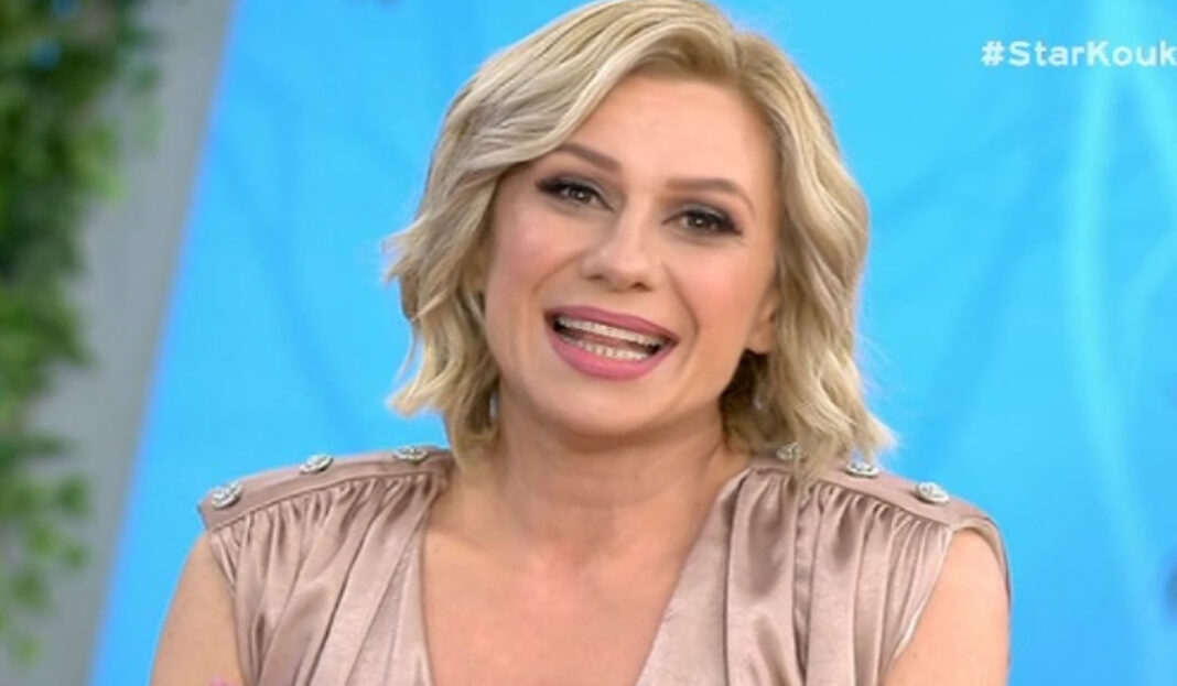 Κατερίνα Καραβάτου: Επέστρεψε στην εκπομπή μετά την περιπέτεια υγείας της (video)