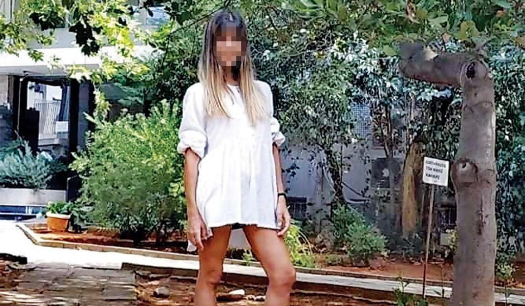 Ελεύθερη με περιοριστικούς όρους η φιλόλογος που αποπλάνησε τον 13χρονο μαθητή της