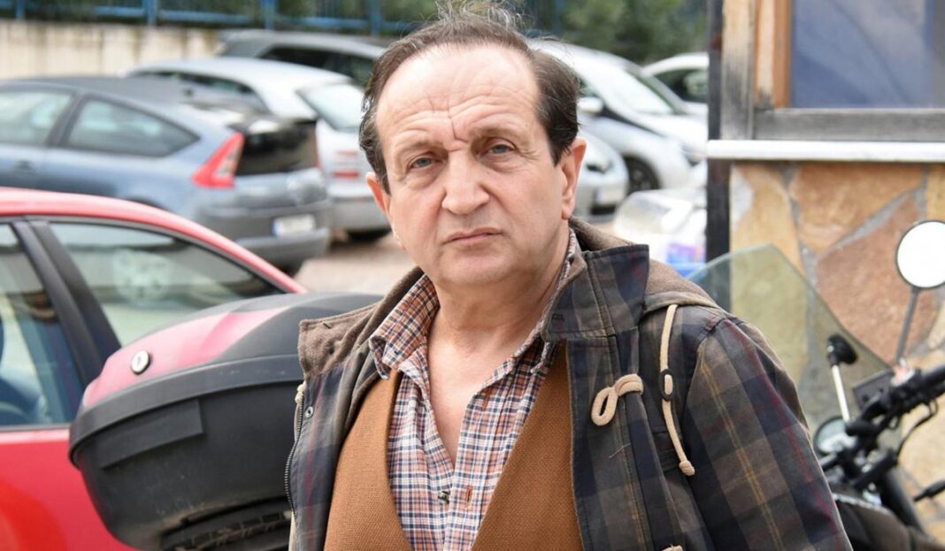 Σπύρος Μπιμπίλας: «Mια ομάδα νέων κοριτσιών καταγγέλλουν γνωστό σεναριογράφο ότι διοργάνωνε οντισιόν για ανύπαρκτες ταινίες» (video)