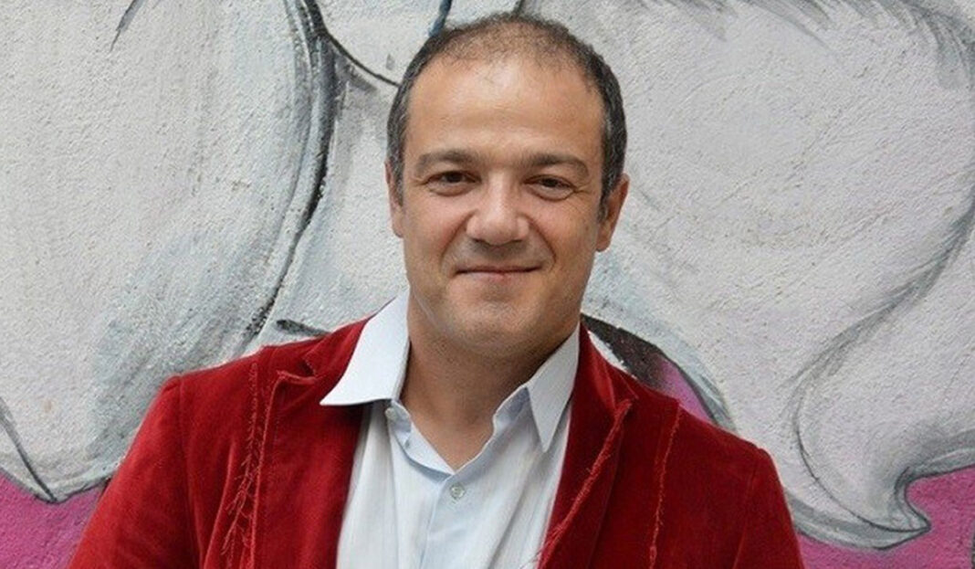 Φώτης Σπύρος: «Όταν μπαίναμε να κάνουμε τη σειρά δεν ξέραμε ότι γράφουμε ιστορία» (video)