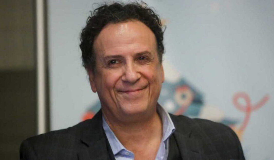 Χάρης Ρώμας: «Η Μενδώνη έχει παραιτηθεί και δεν το ξέρει» (video)