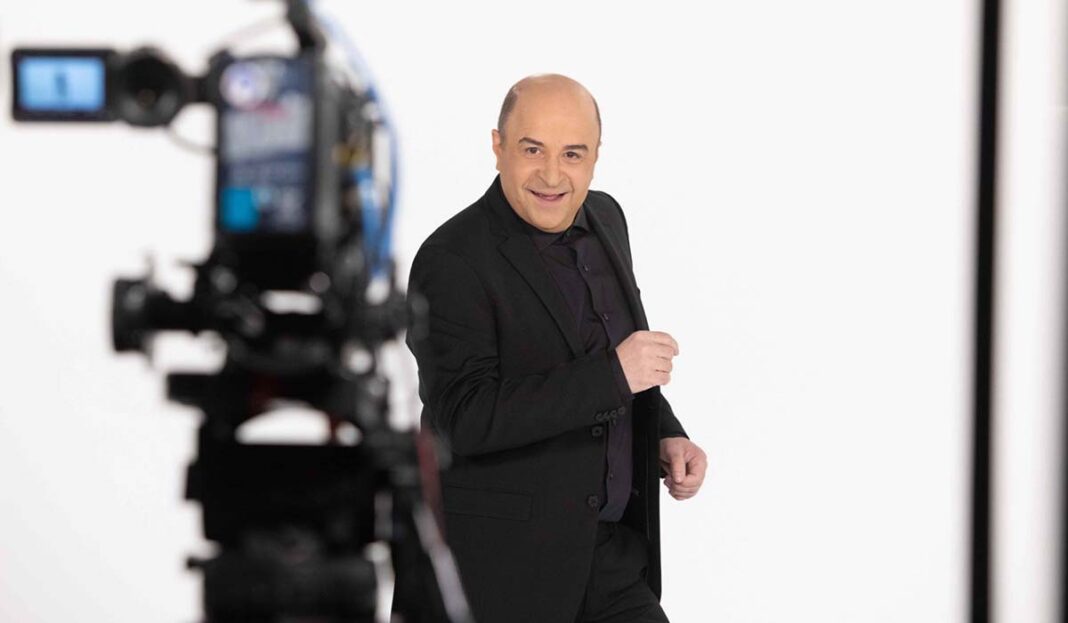 Ο Σεφερλής παίζει... μπαλίτσα «5x5» στον ΑΝΤ1!