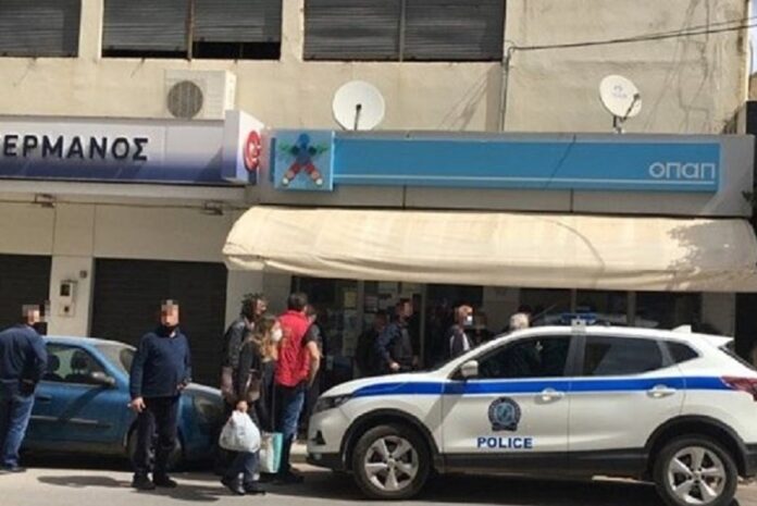 Ηλικιωμένος άνδρας εισέβαλλε σε κατάστημα κινητής τηλεφωνίας στην Κυπαρισσία και σκότωσε τον 39χρονο ιδιοκτήτη
