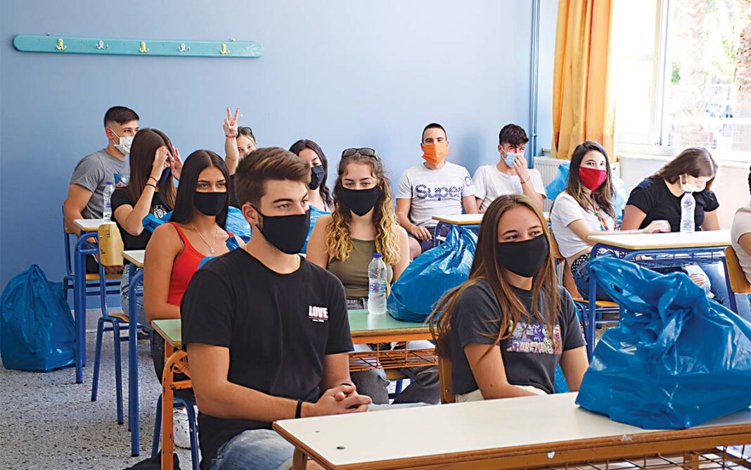 Ανοίγουν με... τεστ! Στα θρανία ξανά από τη Δευτέρα οι μαθητές λυκείου!
