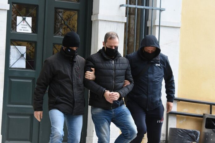 Νέα καταγγελία «βόμβα» κατά του Δημήτρη Λιγνάδη: «Με κακοποίησε όταν ήμουν 15 ετών»