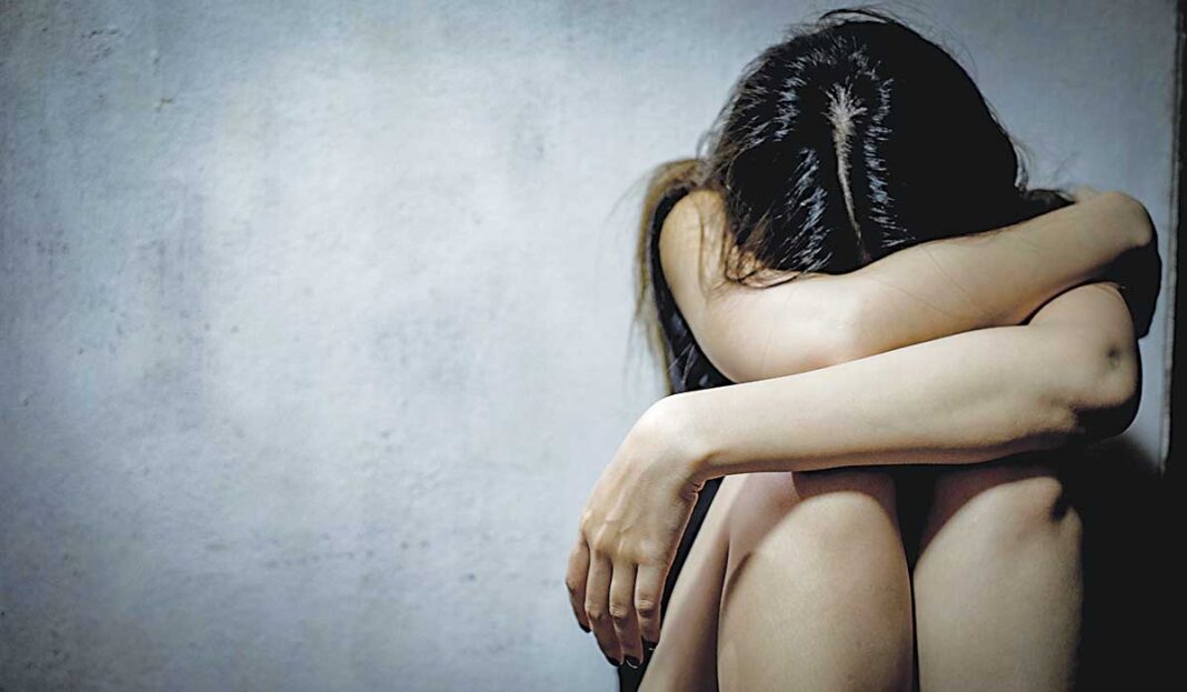 Όλα όσα λέει η ανιψιά για τον θείο της «τέρας» που την κακοποιούσε από τα 9 έως τα 14 της