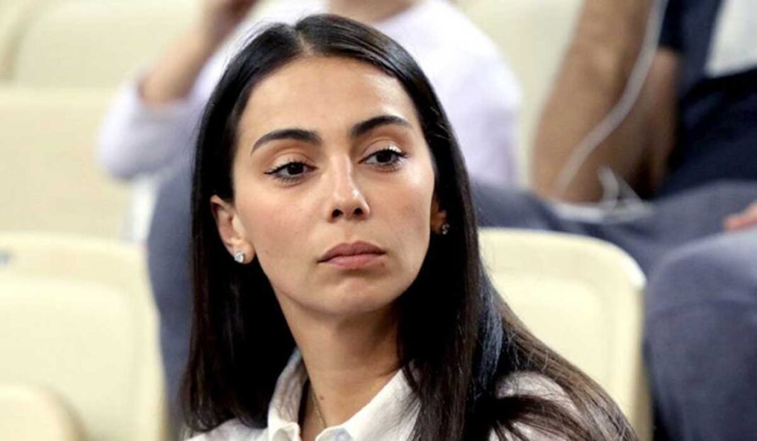 Ολυμπία Χοψονίδου: «Μου έχουν πέσει τα μαλλιά, παλεύω με τα δόντια μου»
