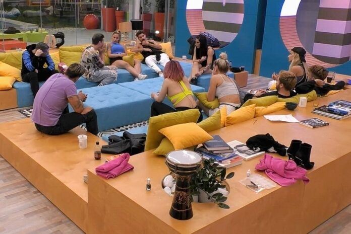 «House of Fame La Academia»: Η Βένια είναι στο επίκεντρο των συζητήσεων - Οι εντάσεις και οι καβγάδες