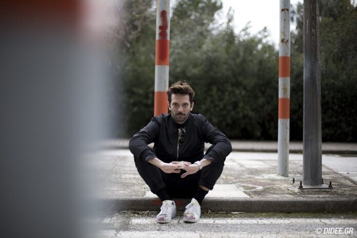 Δημήτρης Οθωναίος: «Έμεινα μόνος στο δωμάτιο ανήμπορος να κινηθώ, τόσο κυριολεκτικά όσο και μεταφορικά»