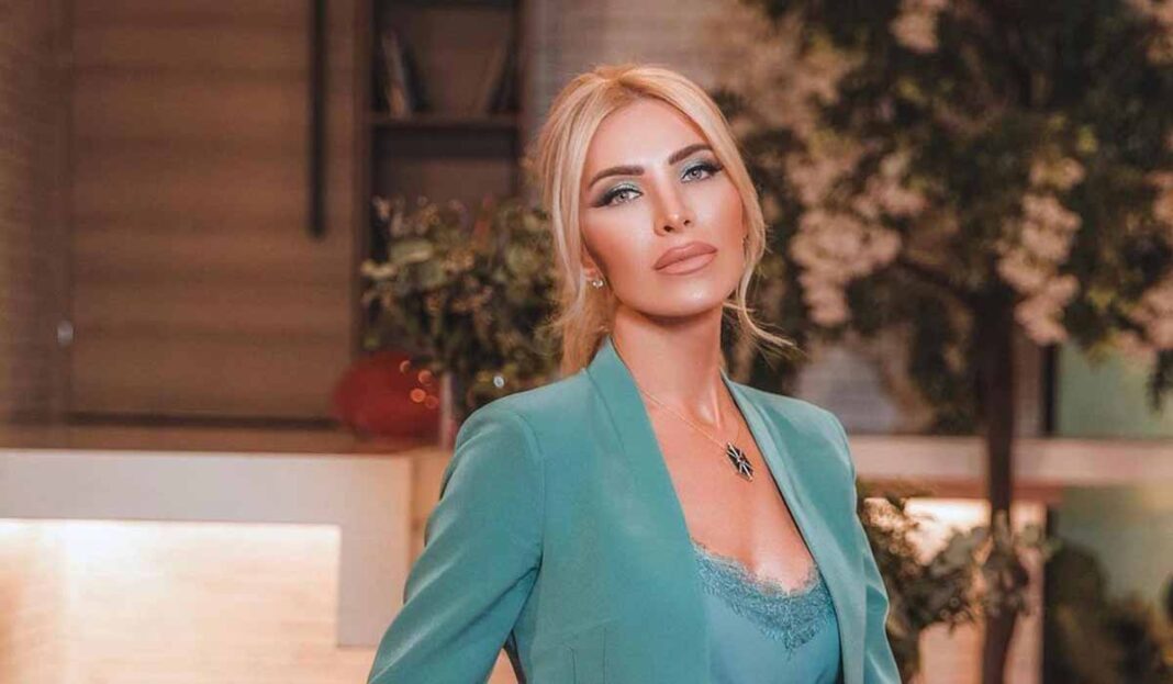 Ακλόνητη στην κορυφή η Κατερίνα Καινούργιου