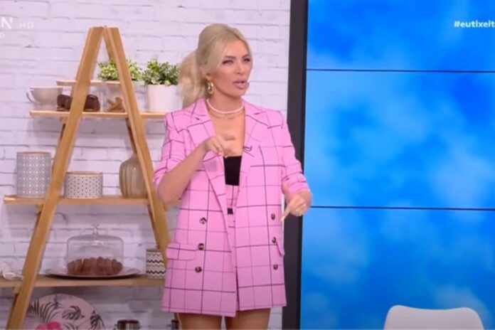 Καινούργιου σε καλεσμένο της: «Να σε ενημερώσω ότι έχω σχέση γιατί σε βλέπω να απλώνεσαι» (video)