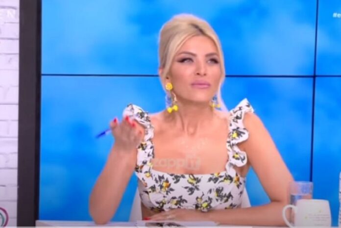 Χώρισε και το ανακοίνωσε on air στην εκπομπή της Καινούργιου (video)