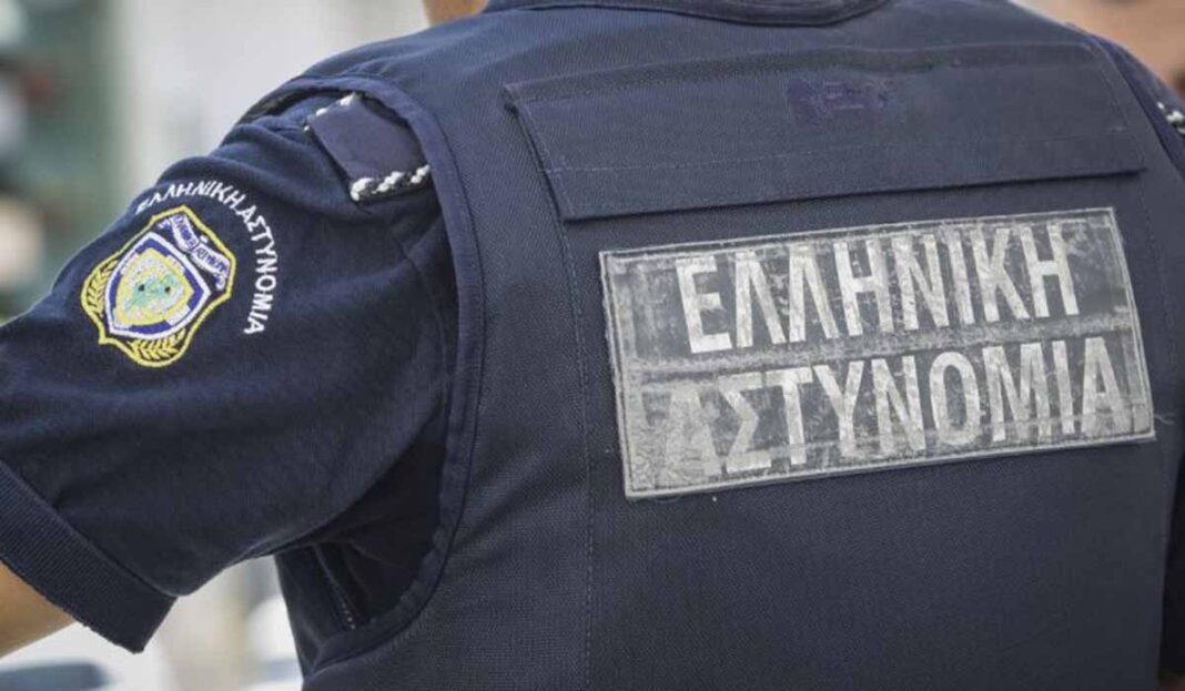 Έλληνας αστυνομικός ζητά οικονομική ενίσχυση για να κάνει εγχείρηση αλλαγής φύλου