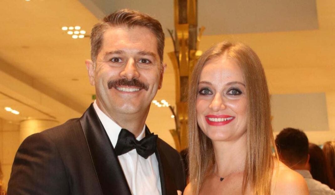 Μπουρδούμης και Δροσάκη βάφτισαν τον γιο τους σε στενό κύκλο στην Πάτρα