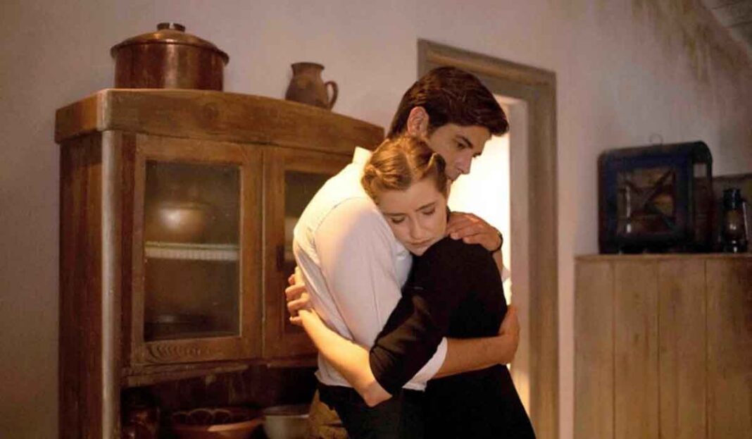 Spoiler «φωτιά» στις «Άγριες μέλισσες»: Εξόριστοι στη Λέρο οι Λάμπρος - Λενιώ;