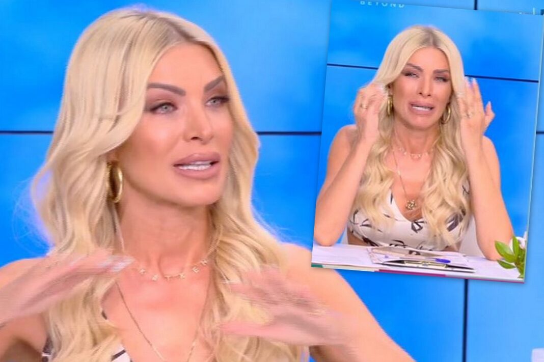 «Λύγισε» η Καινούργιου on air λόγω της Μαρίας Ηλιάκη (video)