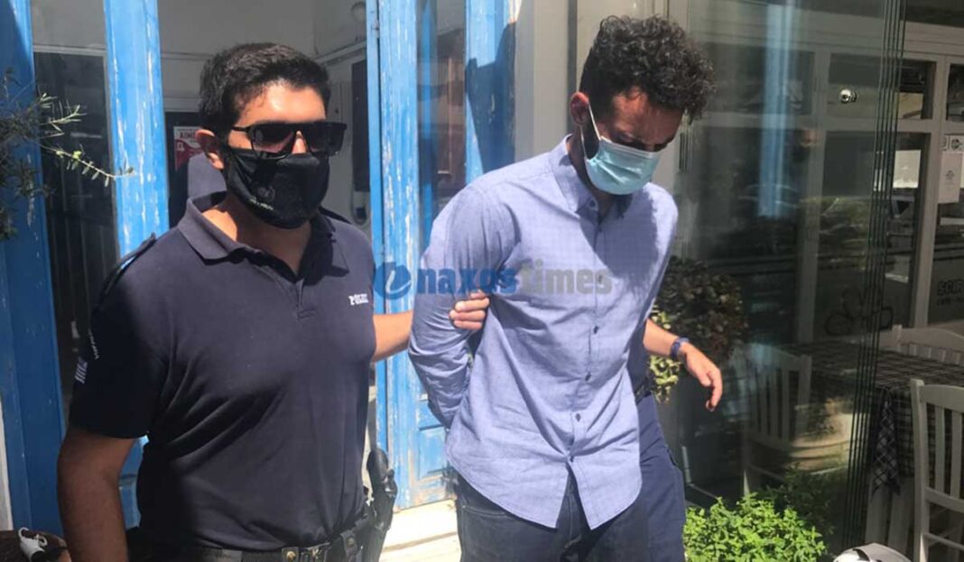 «Ντροπή σου αλήτη!» Στον ανακριτή με αποδοκιμασίες ο φονιάς της Γαρυφαλλιάς