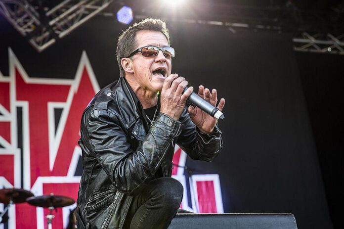 Πέθανε ο τραγουδιστής του heavy metal συγκροτήματος «Metal Church», Μάικ Χάου