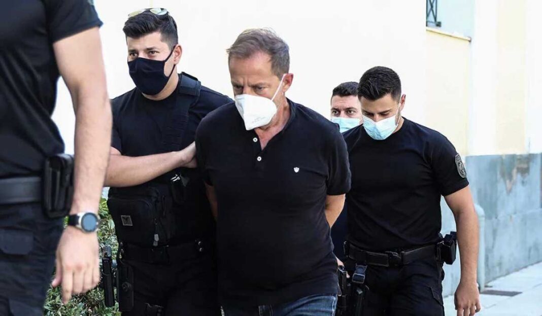 Ο Λιγνάδης αρνήθηκε να απαντήσει για τους βιασμούς - Έξαλλος ο Κούγιας με την ανακρίτρια