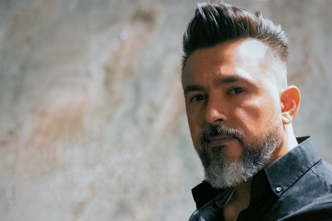 Γιώργος Σηφάκης: Μας ταξιδεύει σε μαγευτικά μέρη της Κρήτης με το νέο του video clip