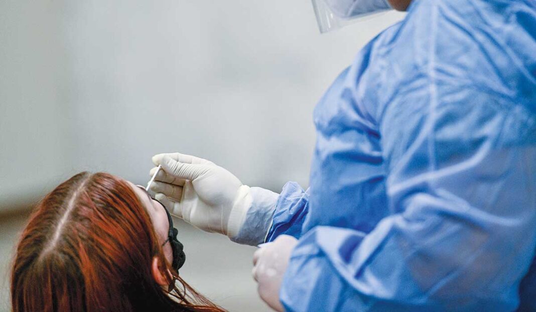 «Μαϊμού» γιατρός στο Ρέθυμνο έκανε Rapid tests σε τουρίστες