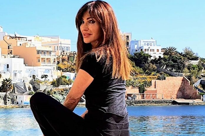 Βίκυ Χατζηβασιλείου: Η φωτό με μπικίνι και το μήνυμα που θα συζητηθεί