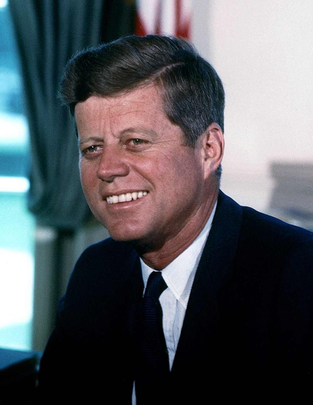1200px John F. Kennedy White House color photo portrait