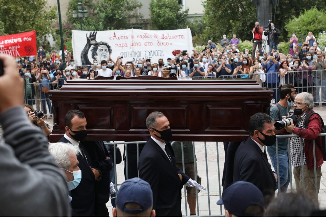 Ο τελευταίος αποχαιρετισμός στο Μίκη Θεοδωράκη (φωτο - video)