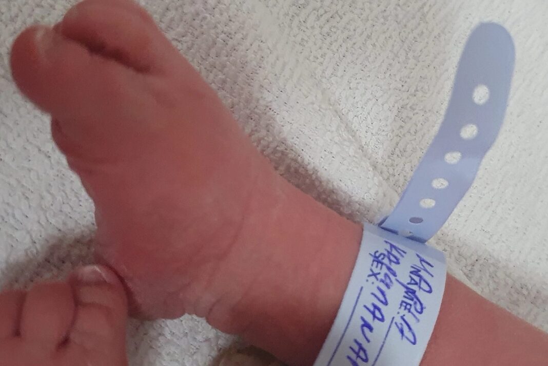 Γνωστός λαϊκός τραγουδιστής έγινε πατέρας