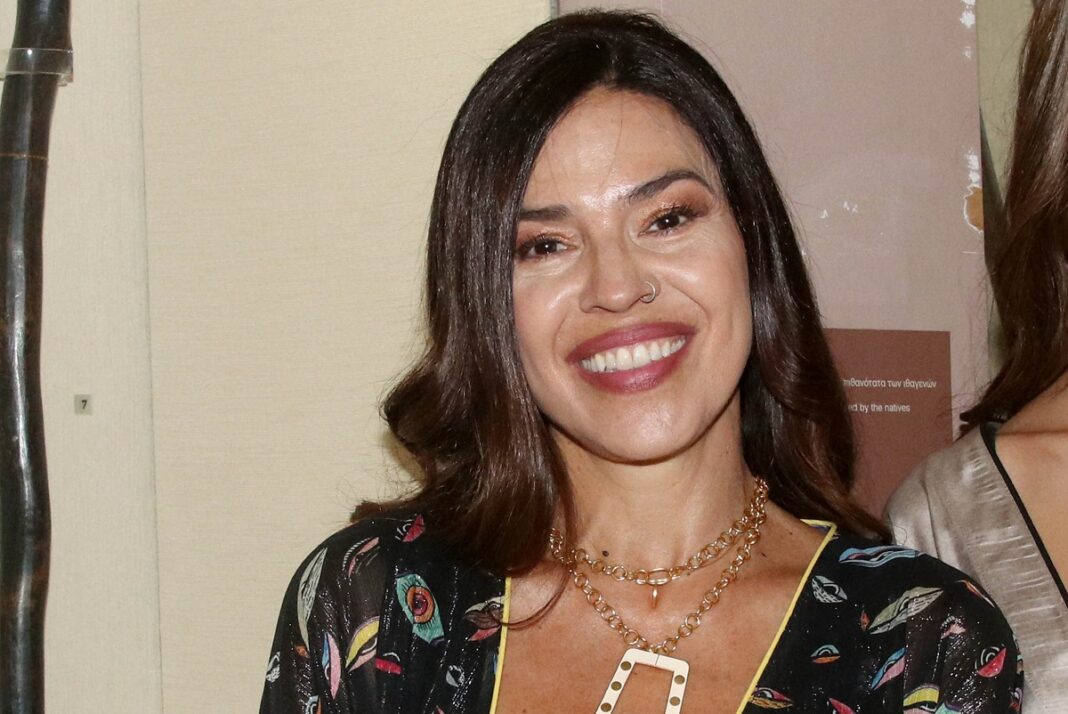 Σπάνια δημόσια εμφάνιση της Ναταλίας Δραγούμη με την εντυπωσιακή της κόρη