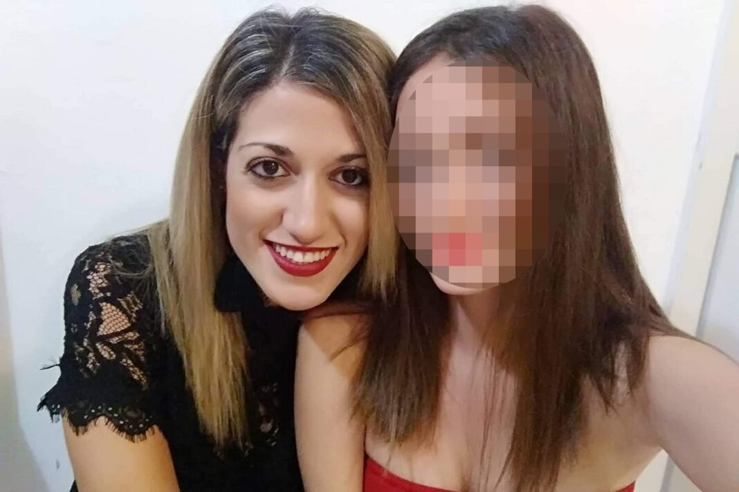 Δολοφονία στη Ρόδο - Ραγίζει καρδιές το αντίο της αδελφής της άτυχης Δώρας (video)