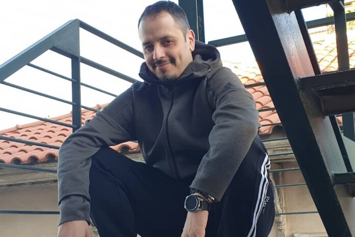 Η επική αντίδραση του μπαμπά του Τσουβέλα όταν είδε τη... Ραμόνα - «Για ποιο λόγο ρε παιδί μου;»