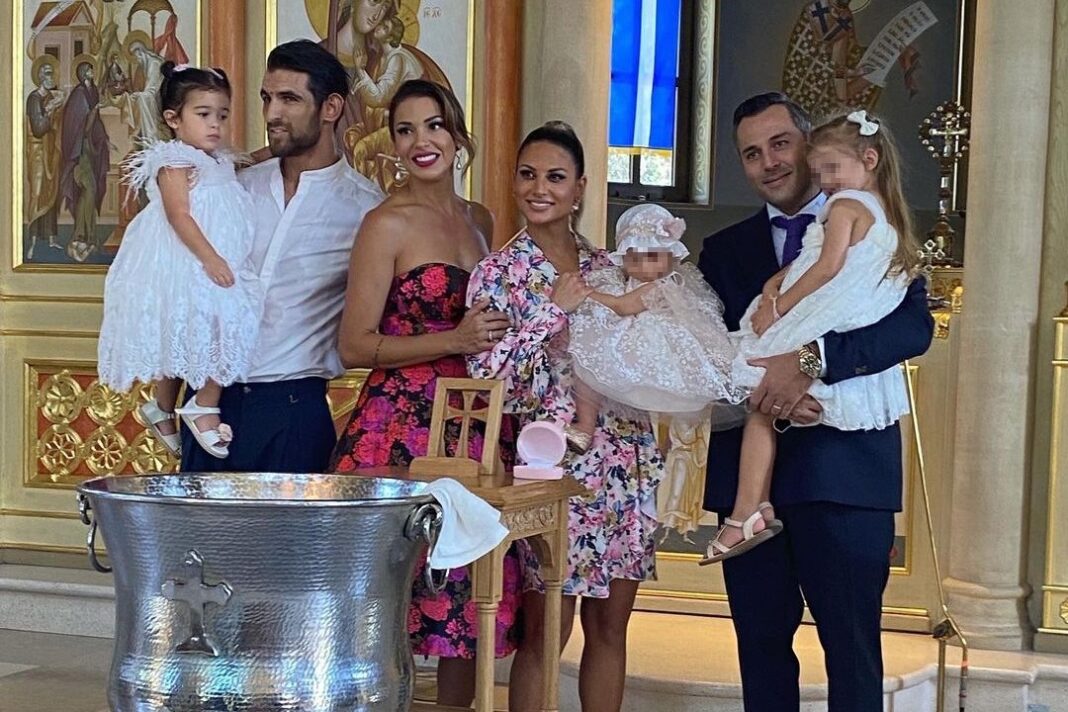 Η Ελένη Χατζίδου έγινε νονά - «Εύχομαι να φανώ αξία νονά για το κοριτσάκι μας»