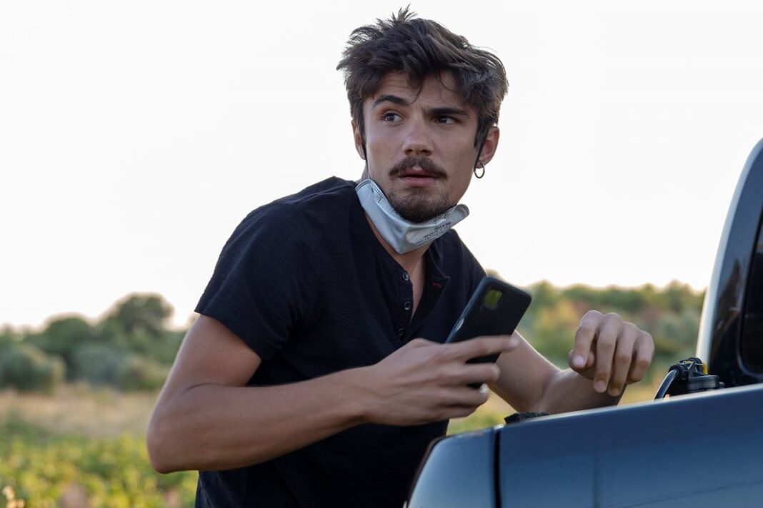 Τι συνδέει τον «Πετρή» του «Σασμού» με τη Βάσω Λασκαράκη;