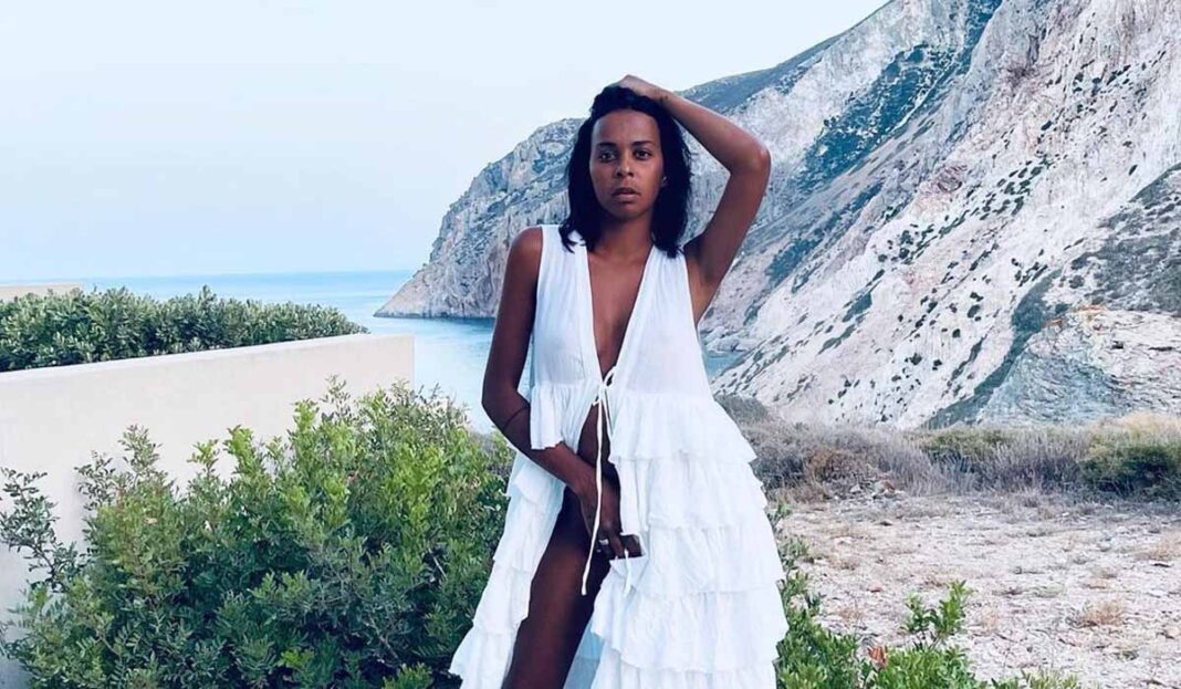 Η Ρασέλ του «GNTM» αναστάτωσε τη Μήλο