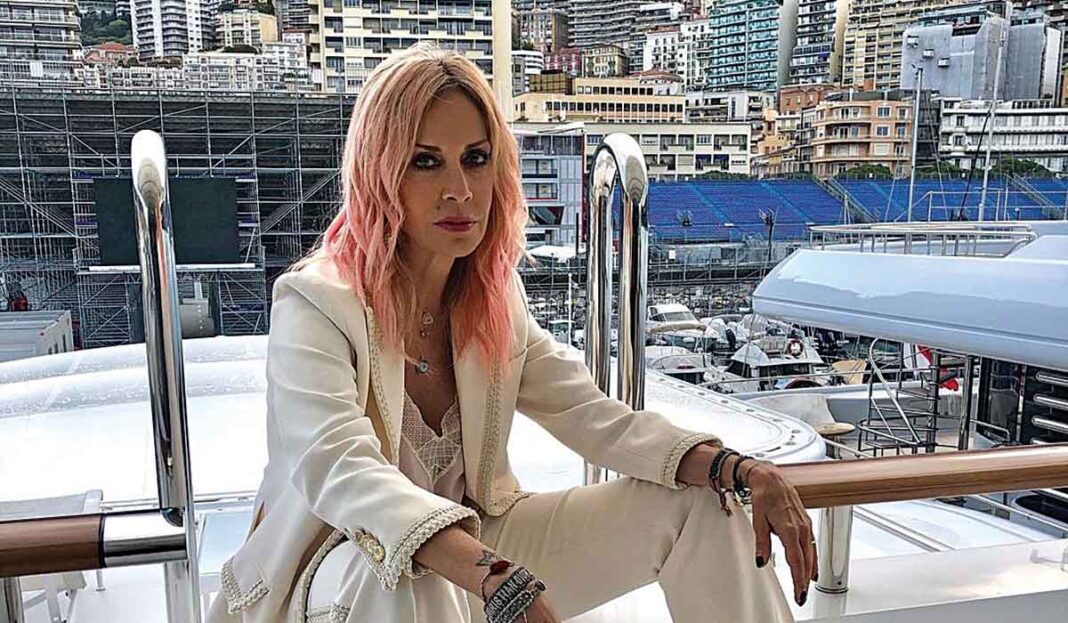 Η συναυλία της Βίσση με... billionaire κοινό, «είσοδο» 700 ευρώ και καλεσμένο τον πρίγκιπα Αλβέρτο