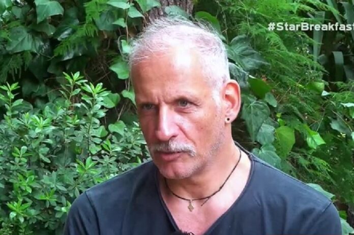 Δημήτρης Γεωργαλάς – «Ο Κώστας που υποδύομαι στον “Σασμό” είναι τόσο κόντρα σε μένα, που σοκάρομαι»