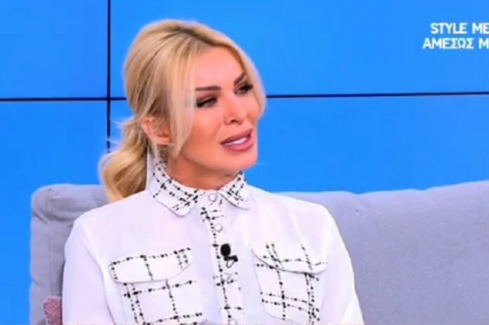 Έβαλε τα κλάματα on air η Κατερίνα Καινούργιου και ζήτησε να διακόψουν για διαφημίσεις