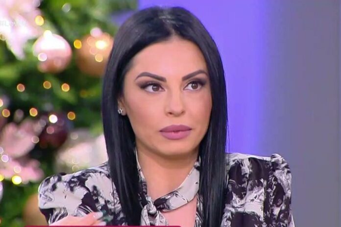 Η Αλεξανδράκη συγκλονίζει – «Έχω βίντεο να κλωτσάνε τον αδελφό μου, δέχεται bullying»