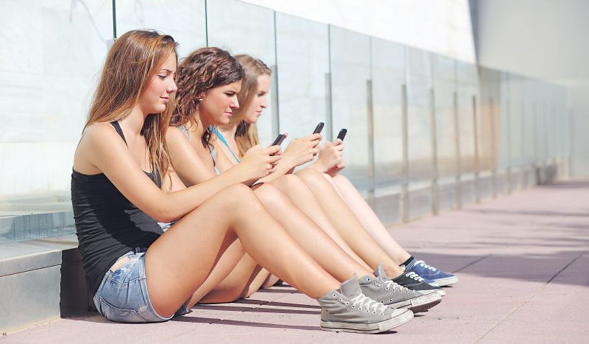 H χρήση των μέσων κοινωνικής δικτύωσης σχετίζεται με κακή σωματική υγεία των φοιτητών